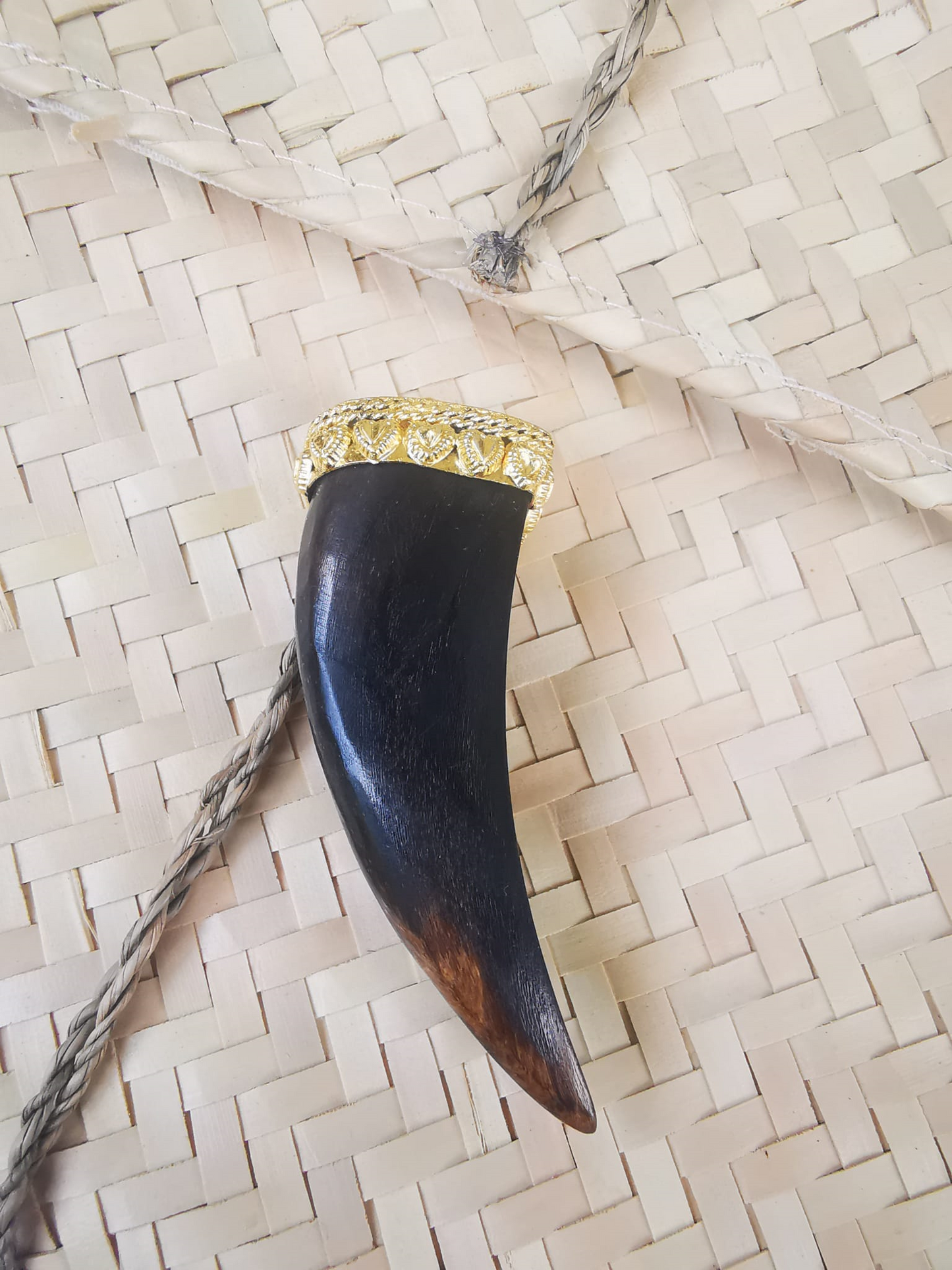 BAG POCKET PALM LEAF HOME MADE 30 x 22 cm COW HORN BLACK & NATURAL COLOR FAFUCOLLECTION
